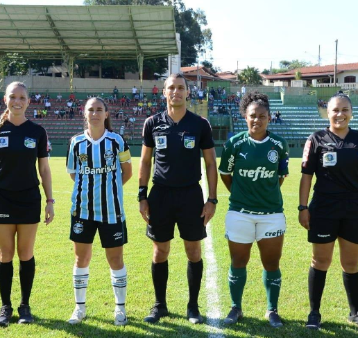 Arquivo:2019.04.20 - Palmeiras (feminino) 2 x 0 Grêmio (feminino).1.png