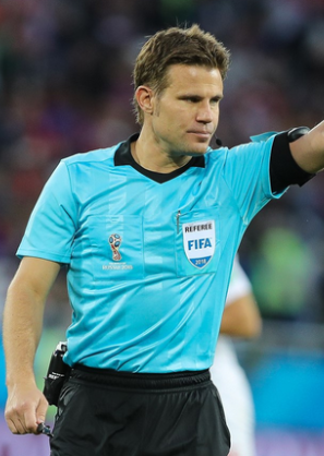 Arquivo:Felix Brych.png