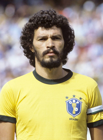 Arquivo:Sócrates Brasileiro Sampaio de Souza Vieira de Oliveira.png