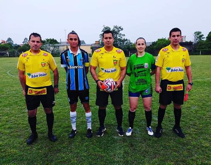 Arquivo:2019.10.13 - João Emílio (feminino) 0 x 15 Grêmio (feminino).jpg
