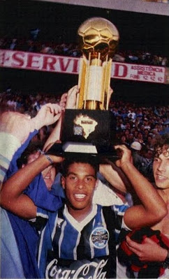 Arquivo:Assis taca 1989.jpg