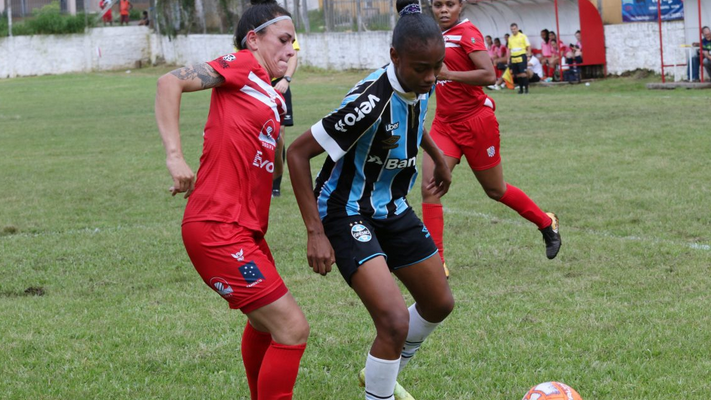 Arquivo:2019.11.10 - Oriente (feminino) 0 x 5 Grêmio (feminino).png