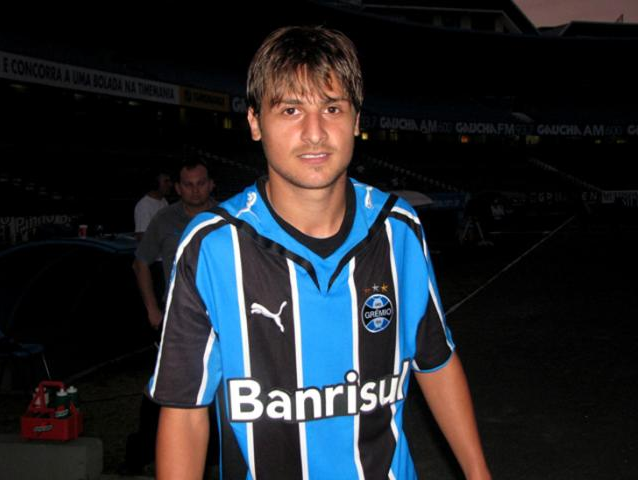 Arquivo:Foto de Pessalli.png
