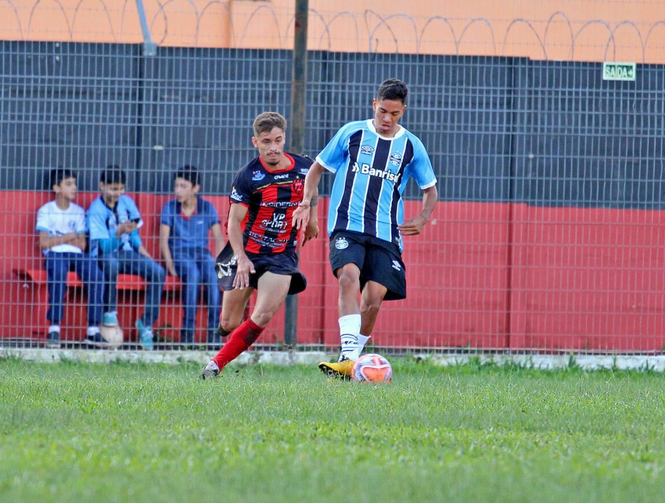 Arquivo:2019.05.29 - Cerro Porteño 0 x 4 Grêmio (Sub-19).foto1.png