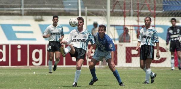 Arquivo:Emelec 0 x 0 Grêmio - 10-08-1995-2.jpg