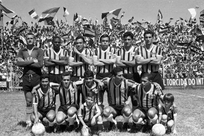 Arquivo:Equipe Grêmio 1967 D.jpg