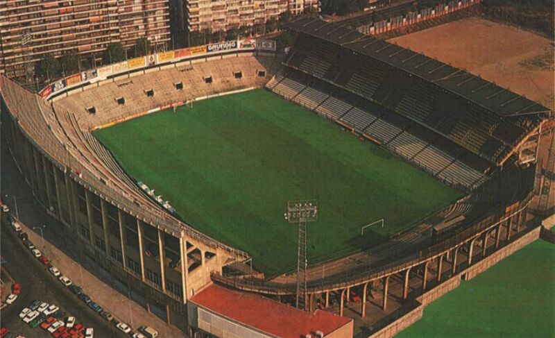 Arquivo:Estádio de Sarrià.jpg