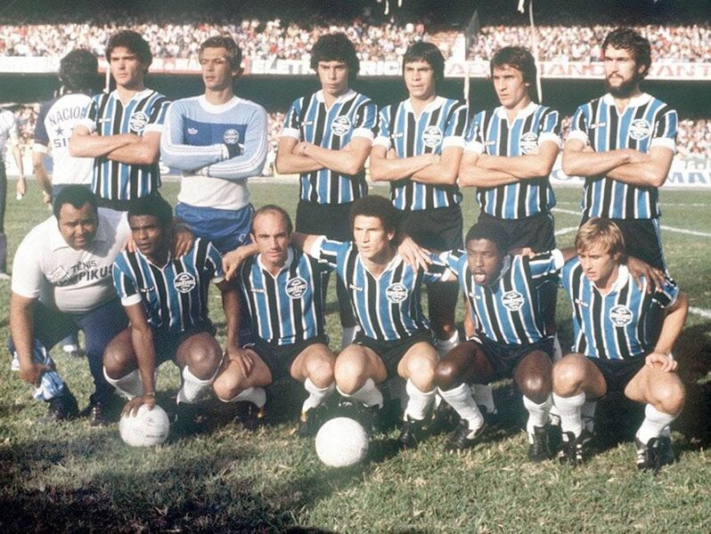Arquivo:Equipe Grêmio 1981 F.jpg